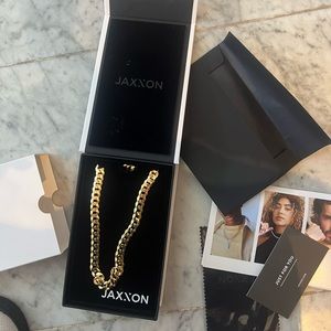 JAXXON Cuban Link Chain - 7mm
Thick Gold Cuban Link Chain